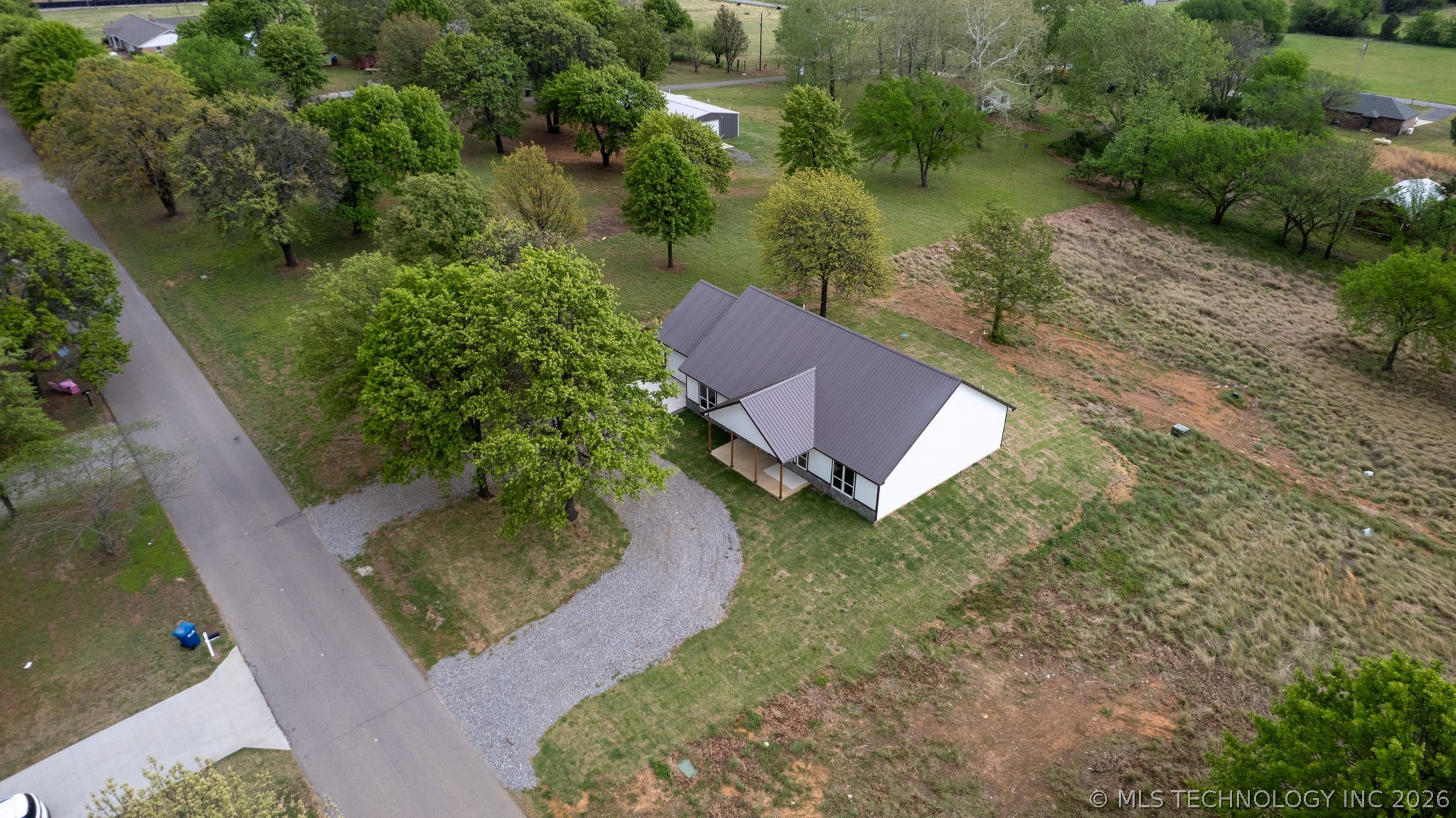 453 W 2nd Street Silo OK 74701