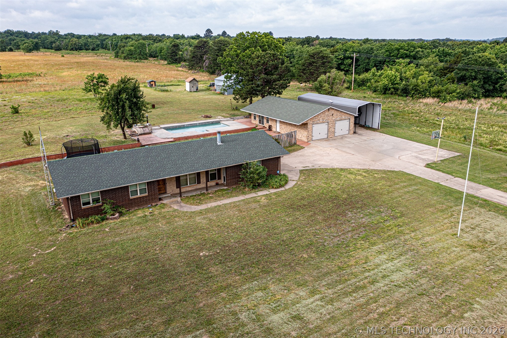 25189 Wilson Road Henryetta OK 74437