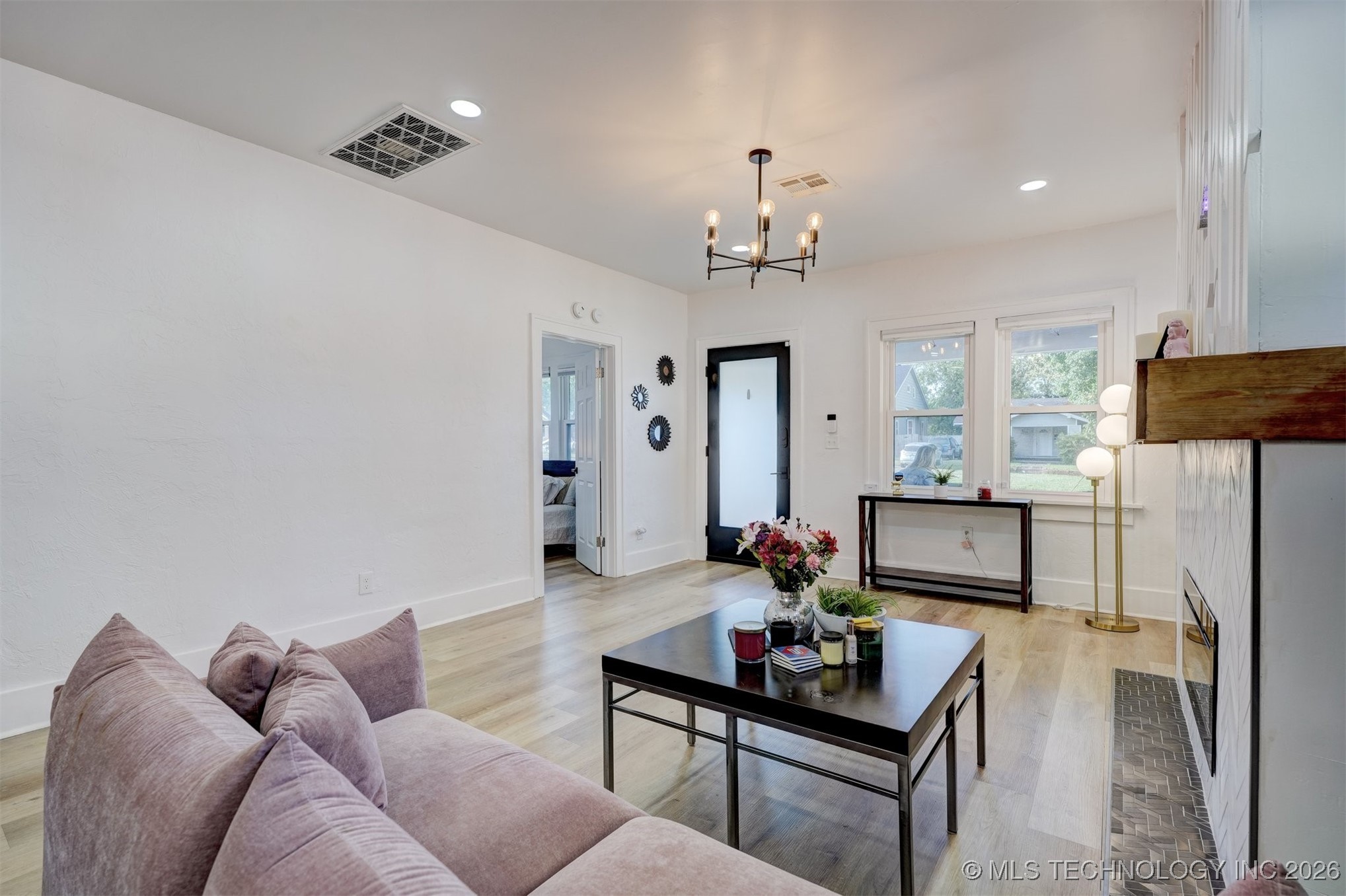 2009 NW 12th Oklahoma City OK 73106