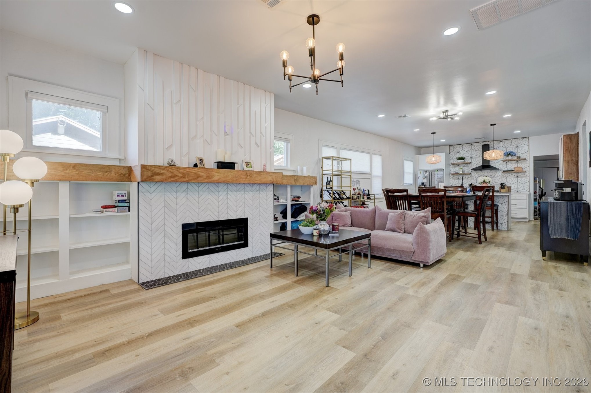 2009 NW 12th Oklahoma City OK 73106