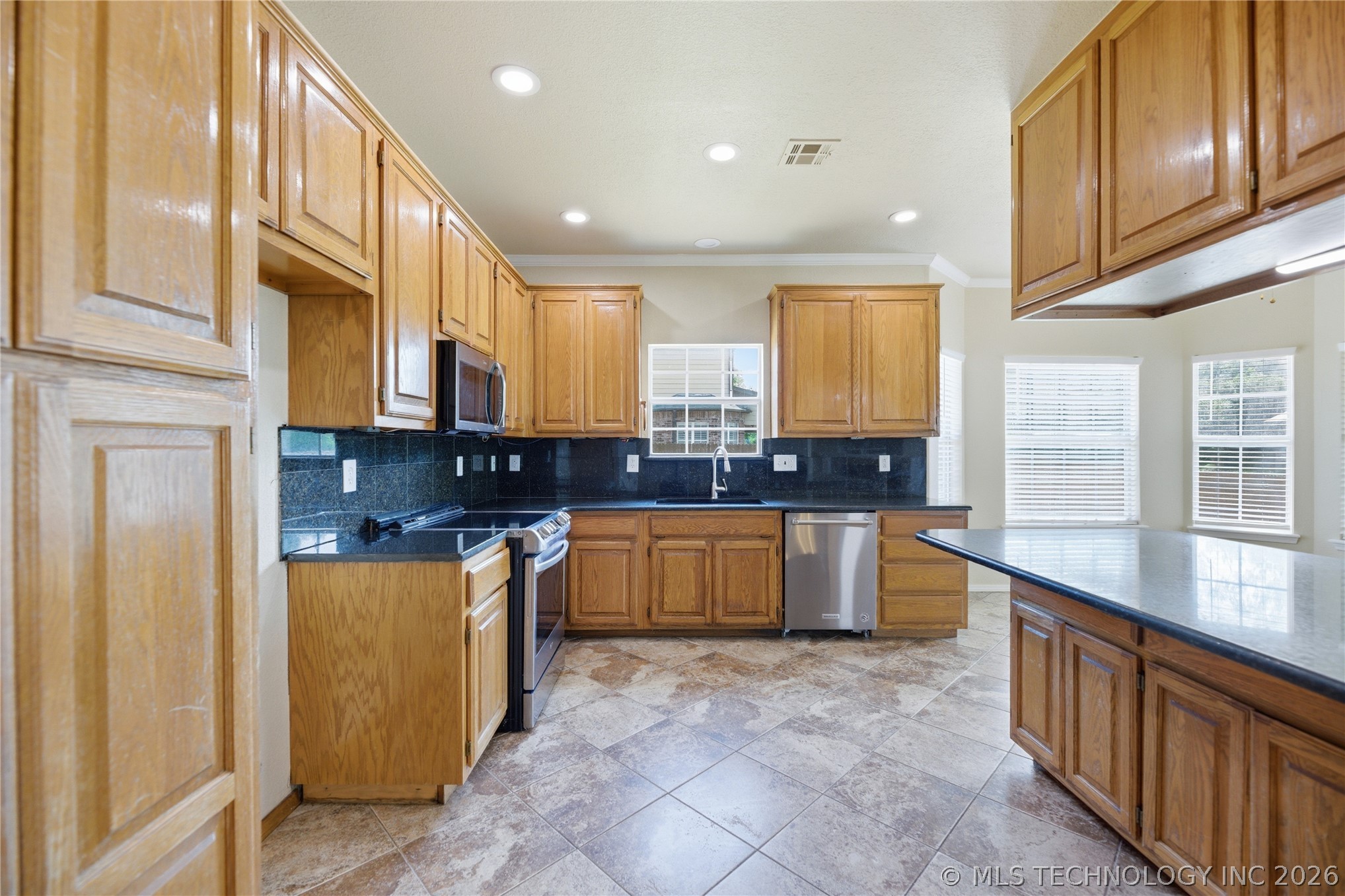 1017 W Quinton Street S Broken Arrow OK 74011