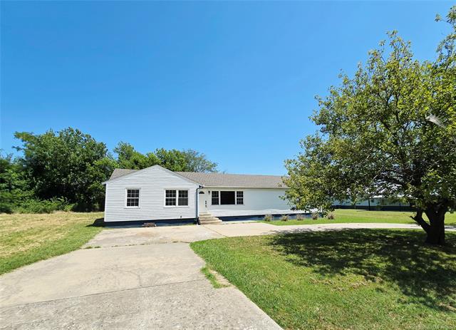 19271 S 4079 Road Claremore OK 74019