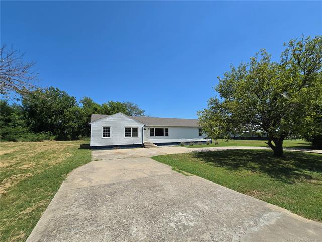19271 S 4079 Road Claremore OK 74019