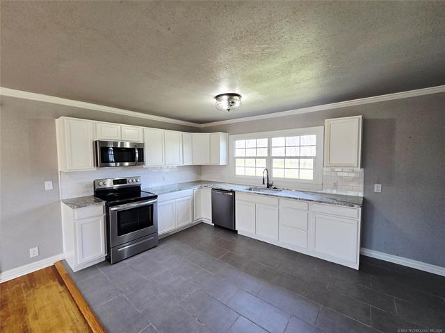 19271 S 4079 Road Claremore OK 74019