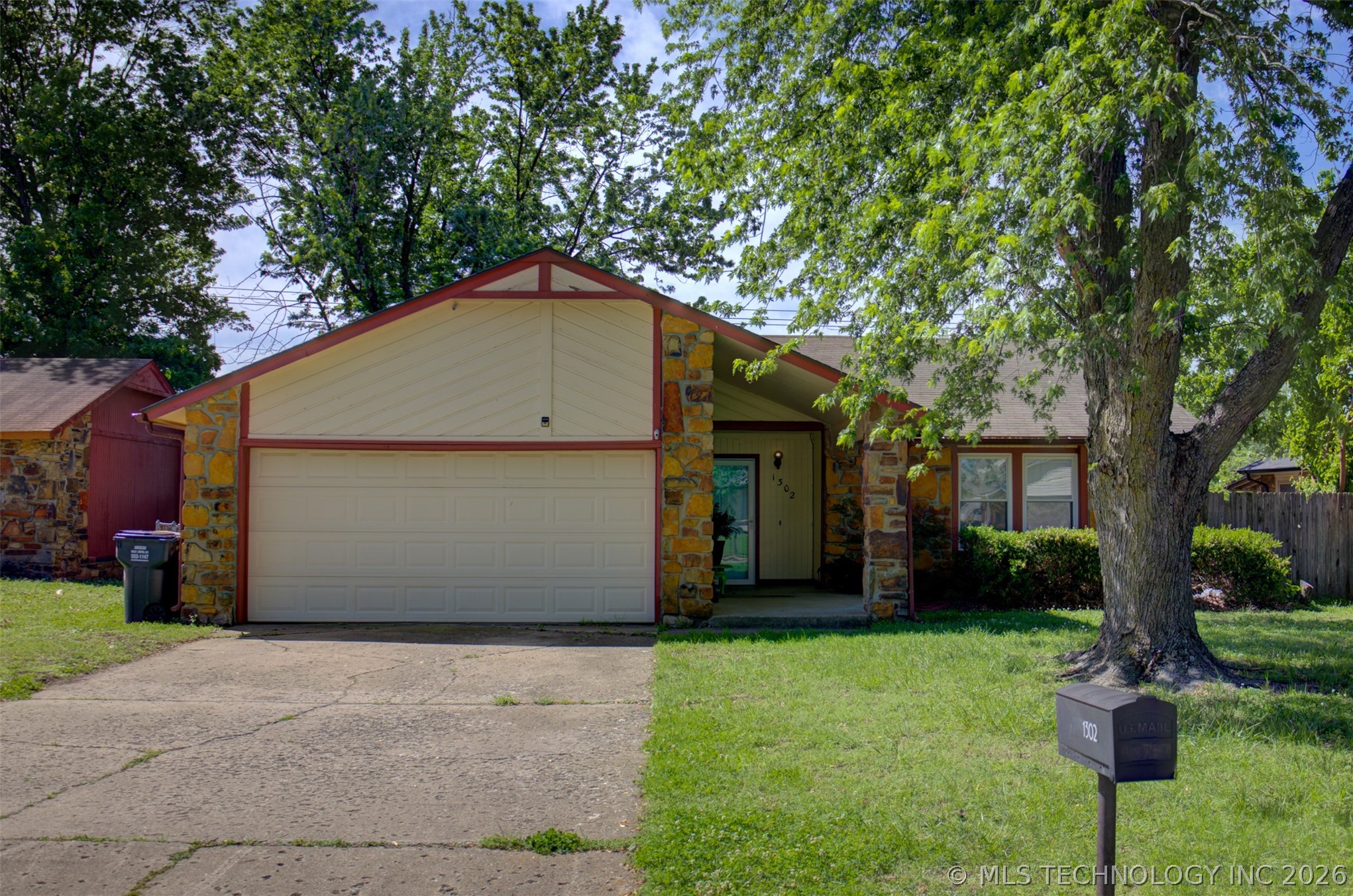 1302 E 140th Place Glenpool OK 74033