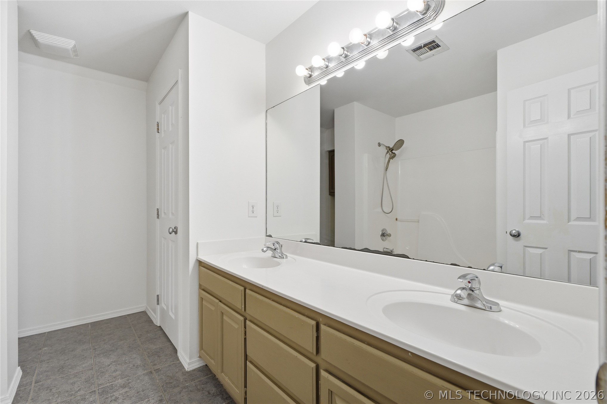 1501 W 117th Street Jenks OK 74037