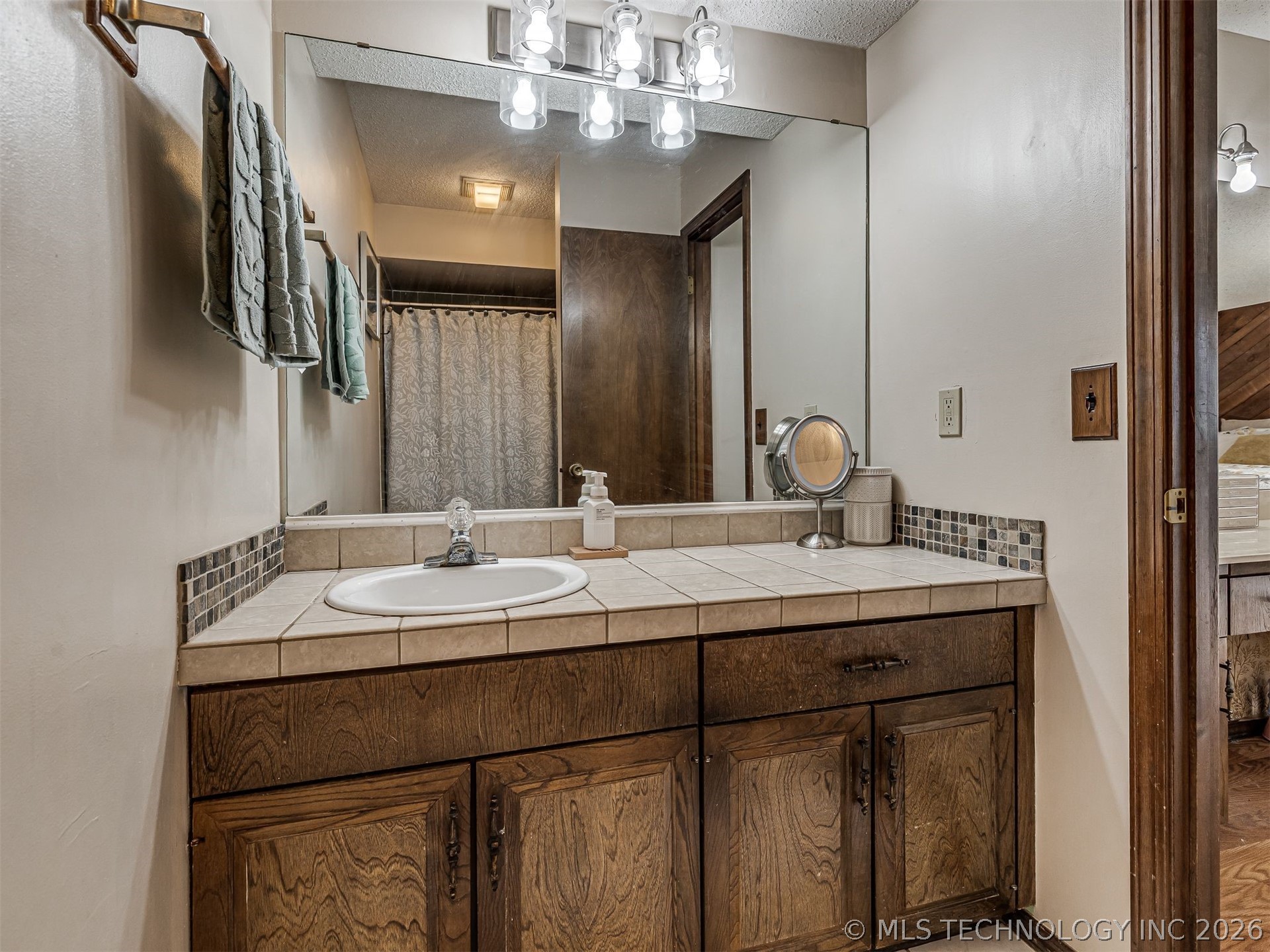 3723 E 83rd Street Tulsa OK 74137