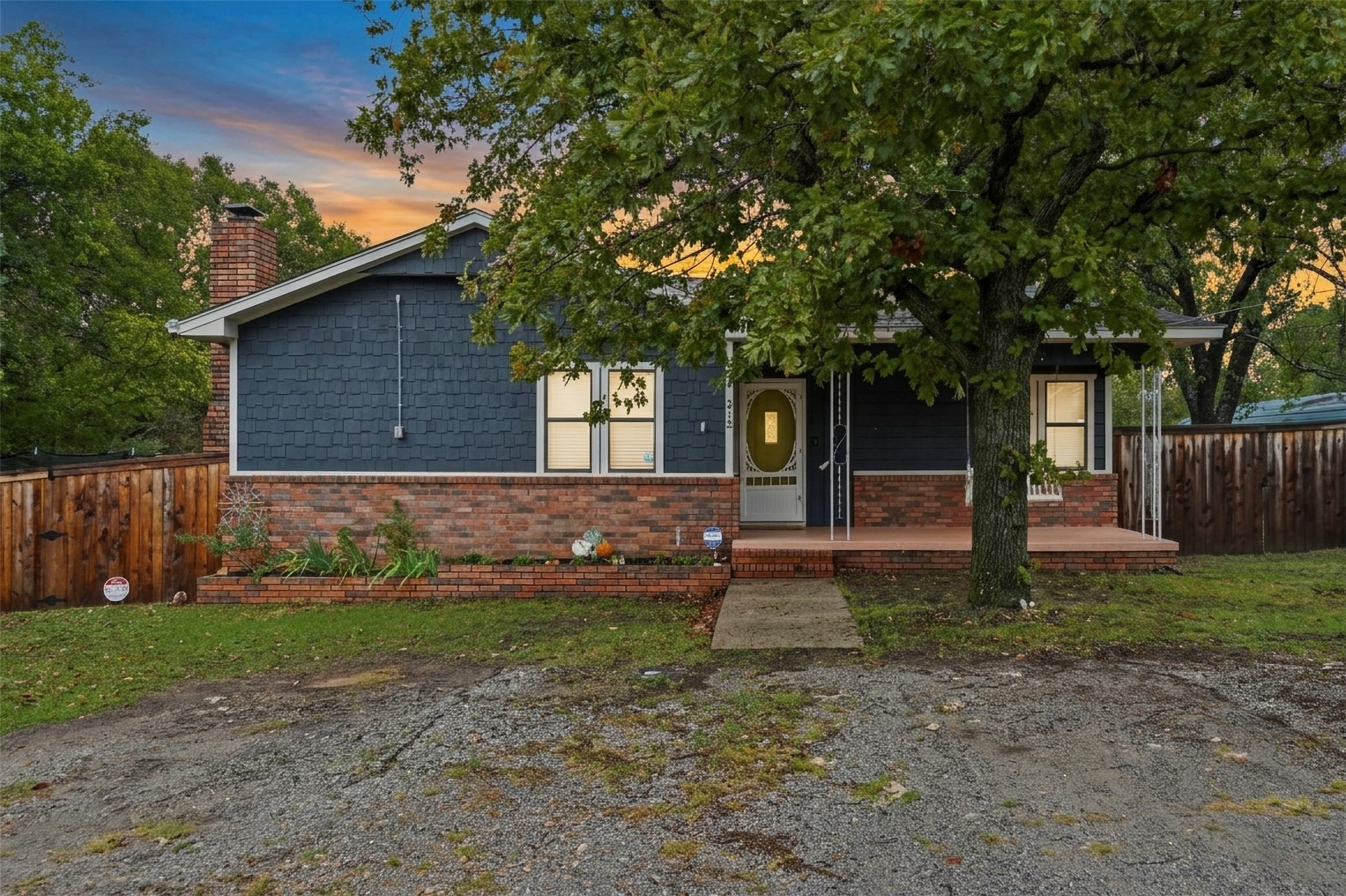 212 S Locust Street Locust Grove OK 74352