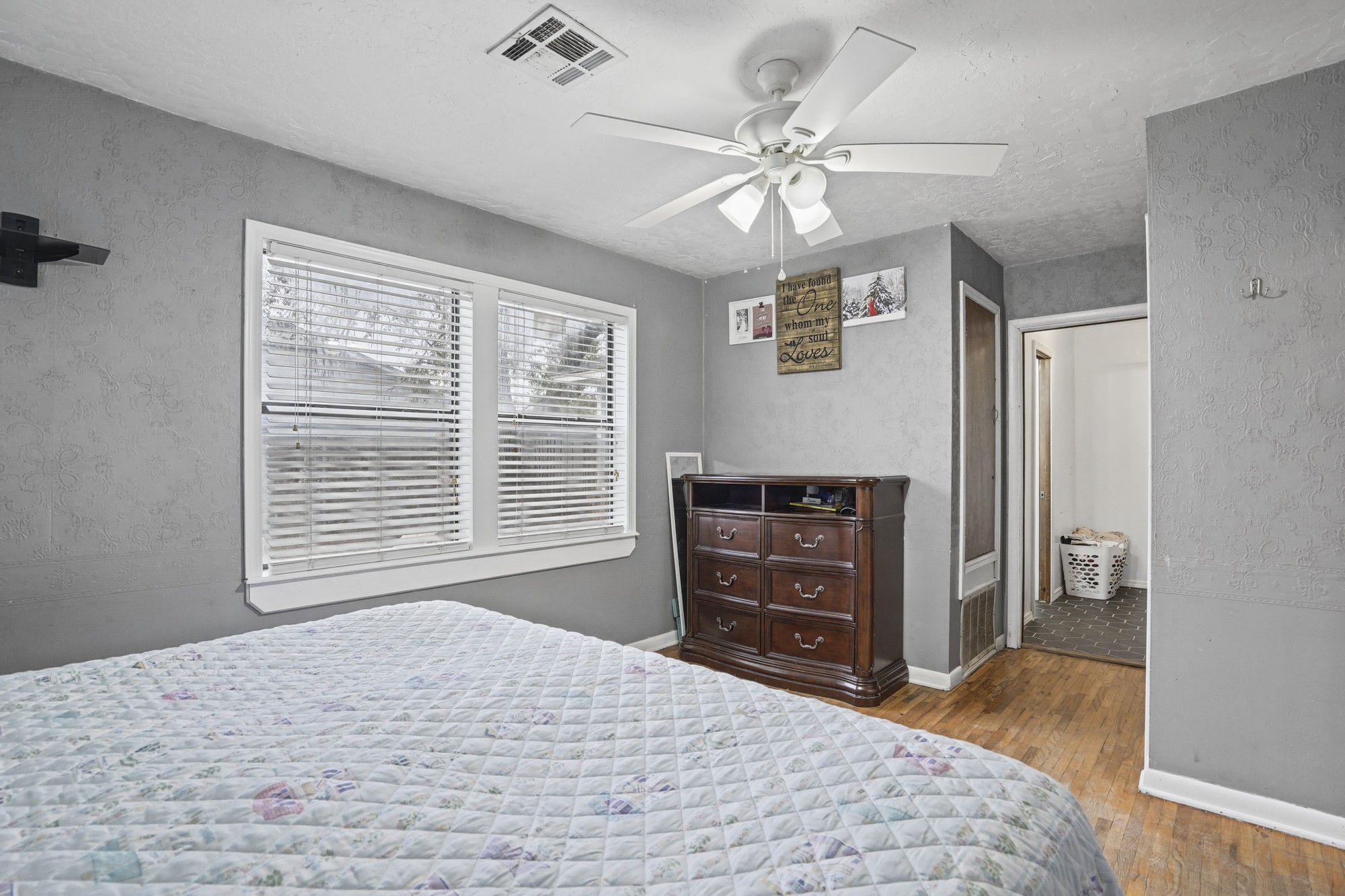 212 S Locust Street Locust Grove OK 74352