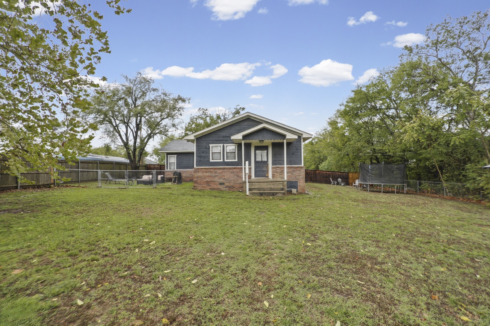 212 S Locust Street Locust Grove OK 74352