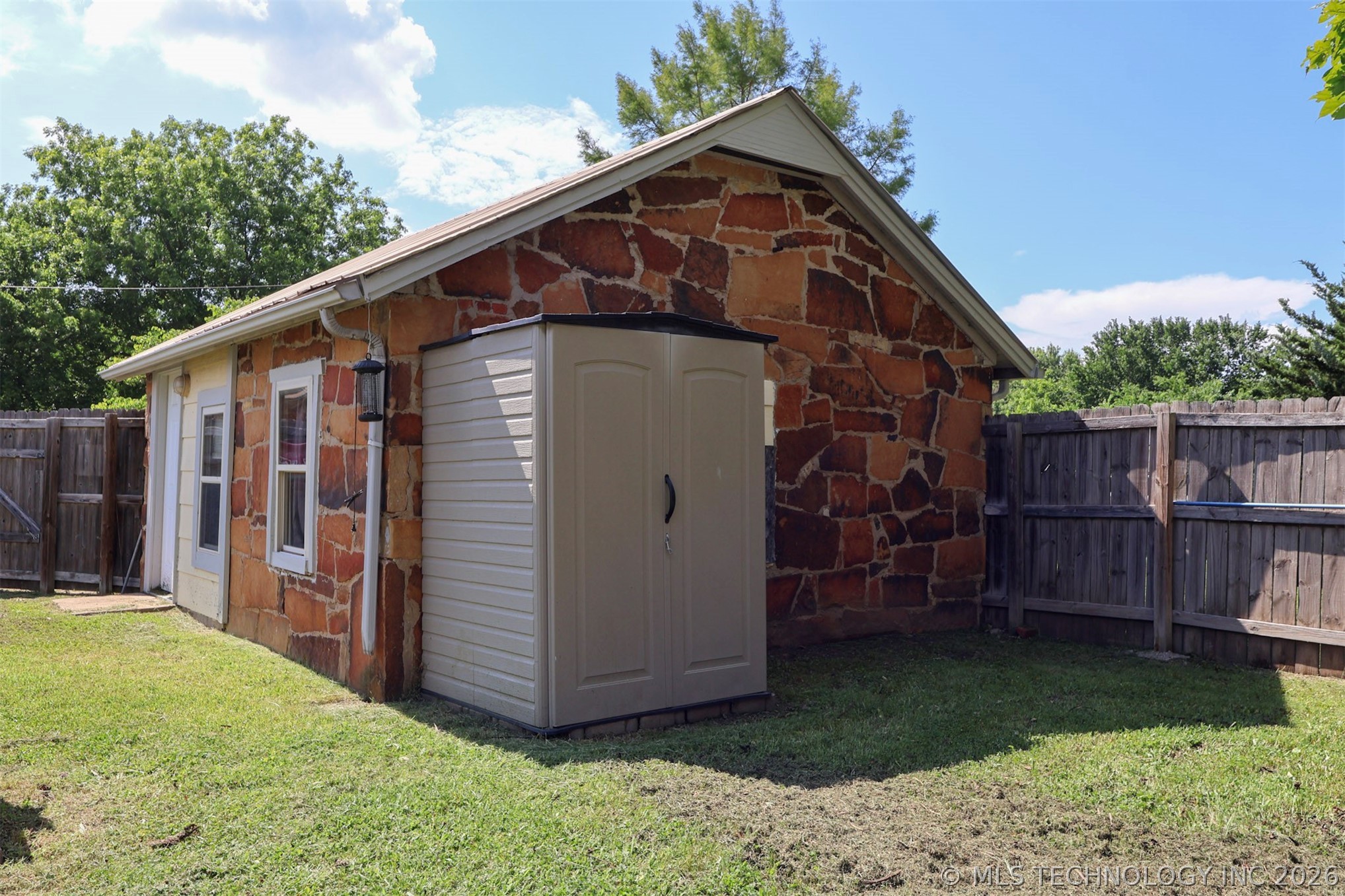 302 E Elm Street Skiatook OK 74070