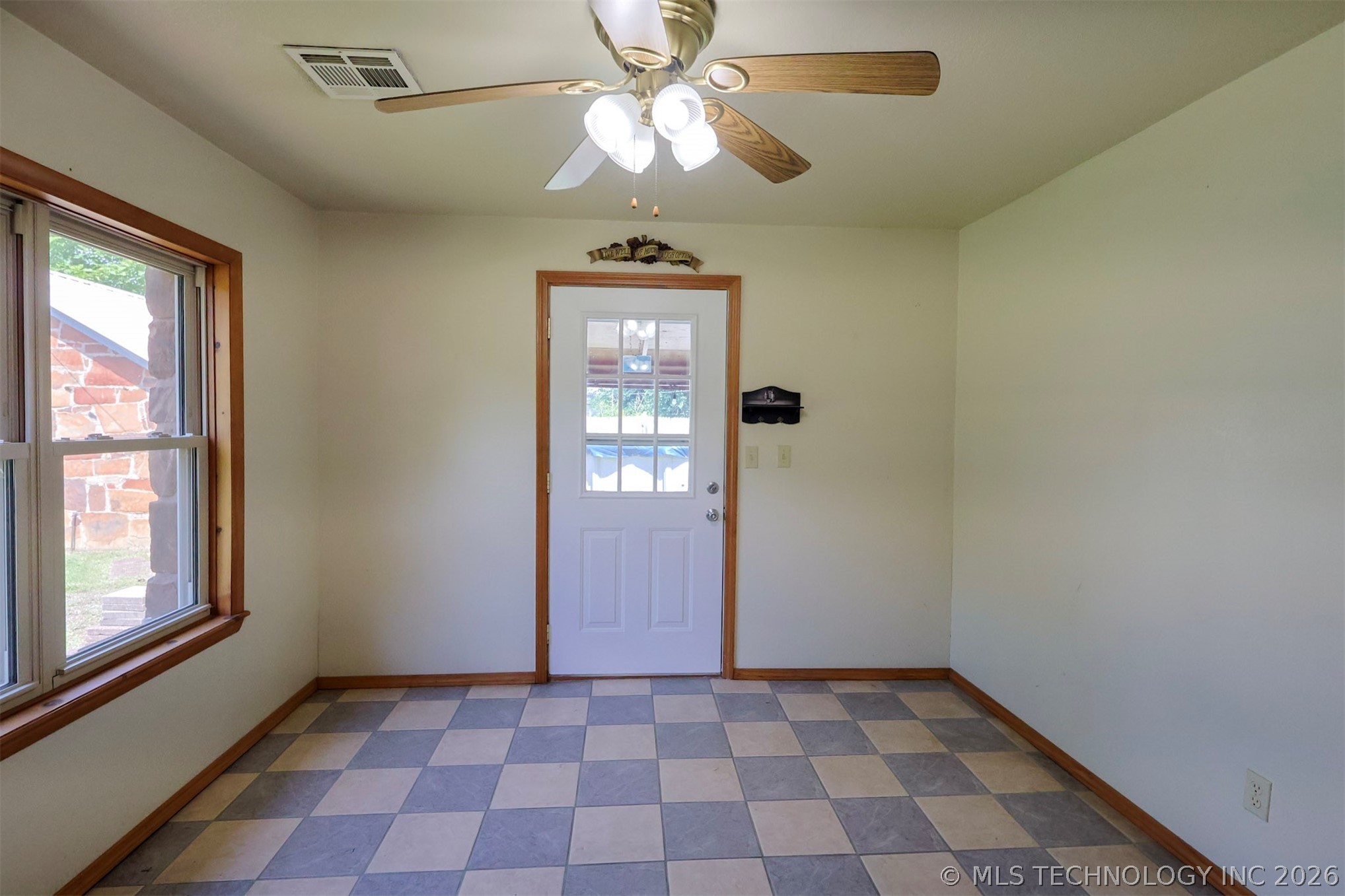 302 E Elm Street Skiatook OK 74070