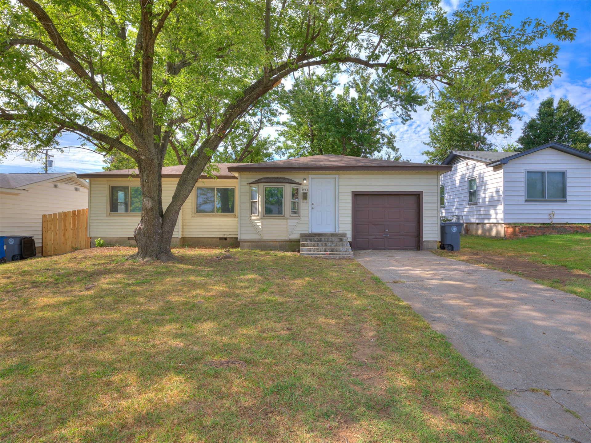 8934 E Newton Street Tulsa OK 74115
