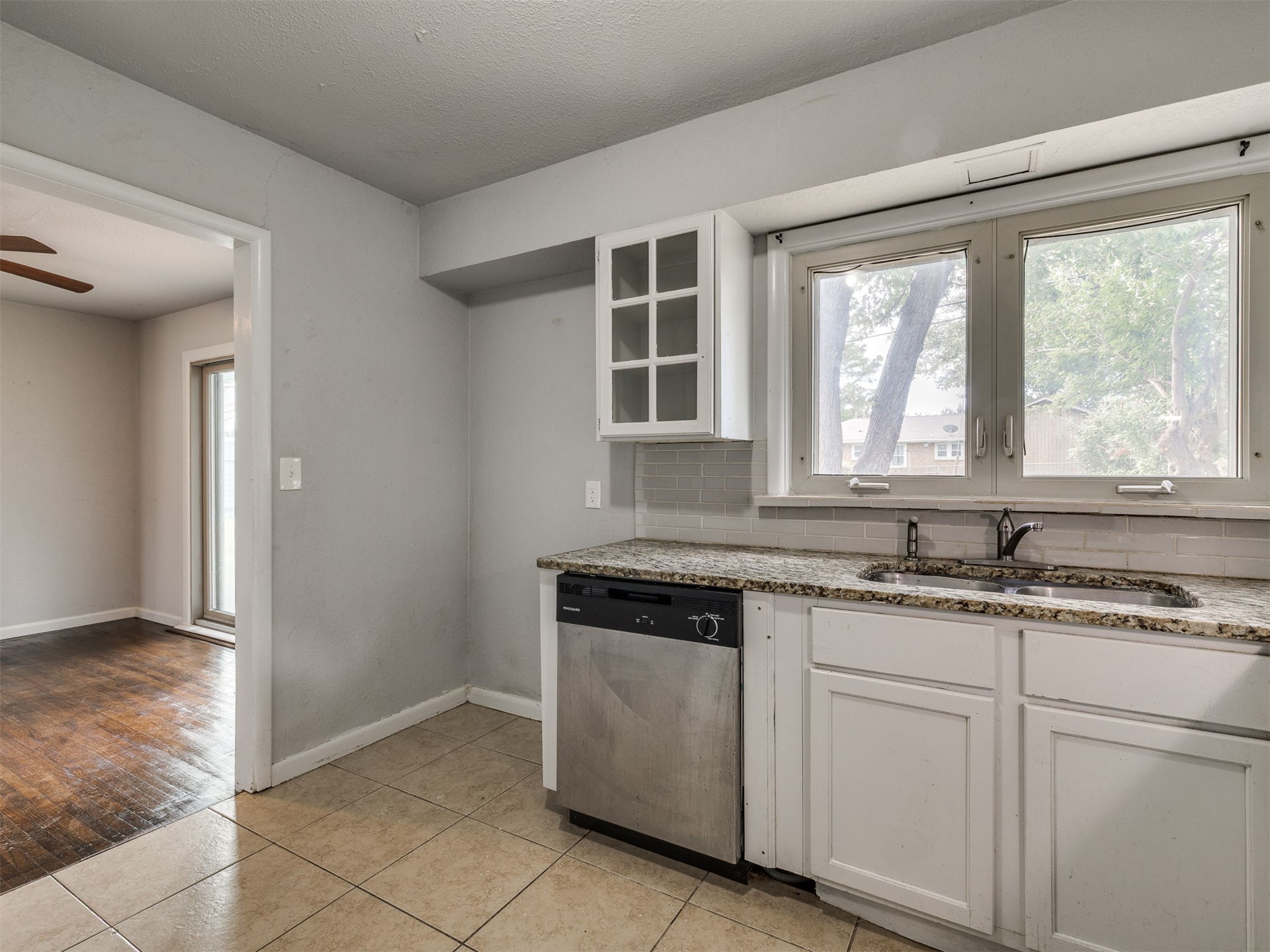 8934 E Newton Street Tulsa OK 74115