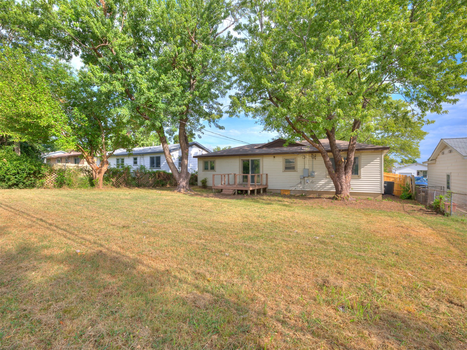 8934 E Newton Street Tulsa OK 74115