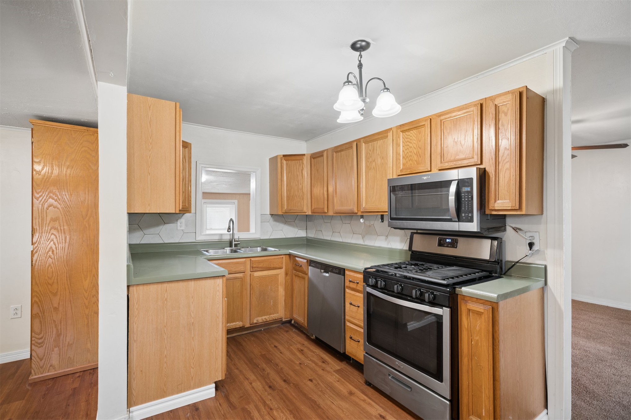 222 10th Street Mounds OK 74047
