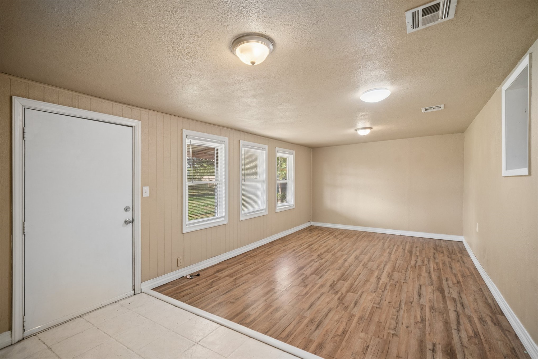 222 10th Street Mounds OK 74047