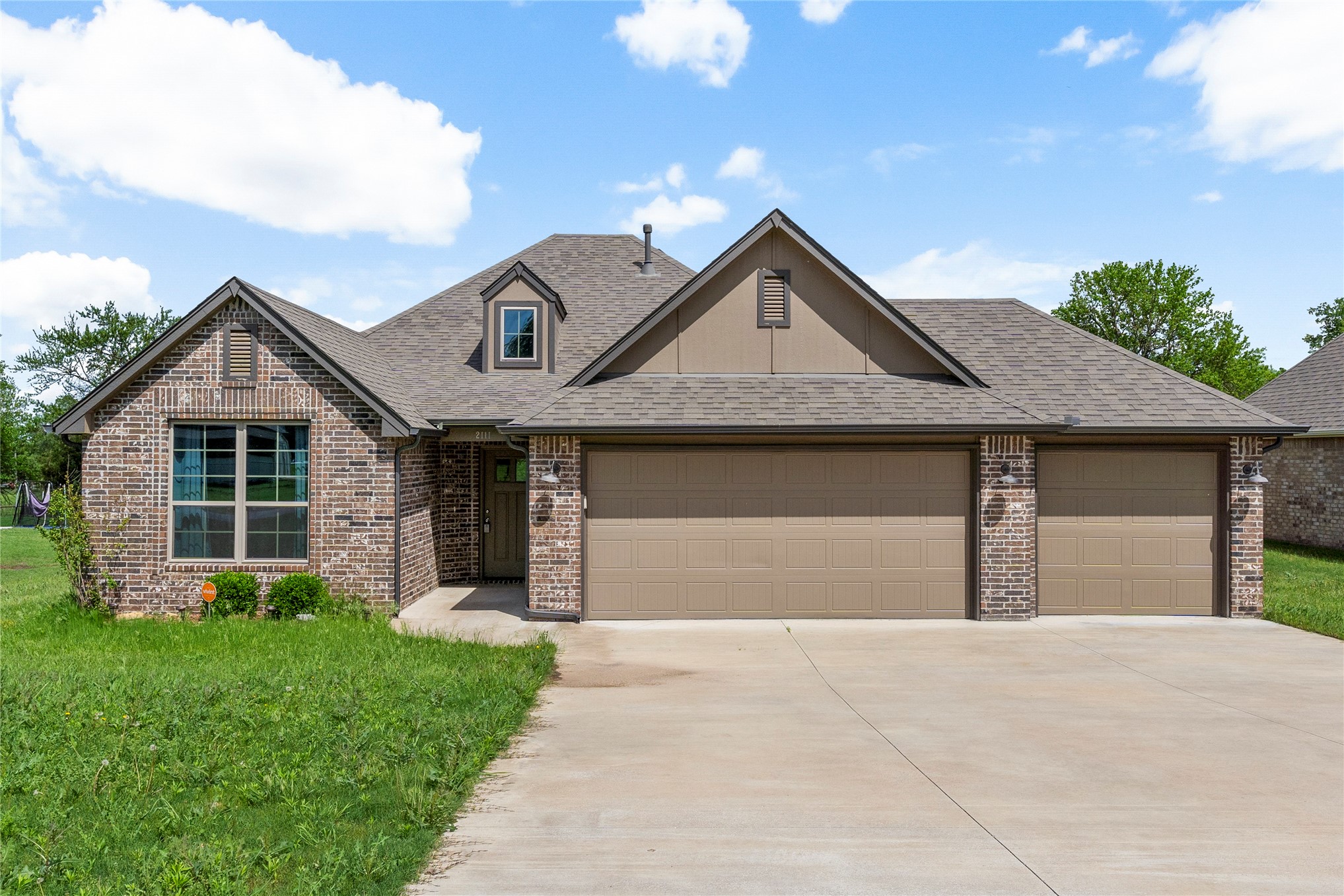 2111 S Osage Avenue W Skiatook OK 74070