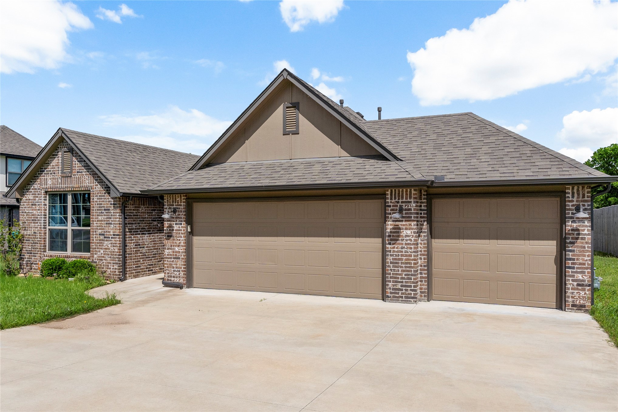2111 S Osage Avenue W Skiatook OK 74070