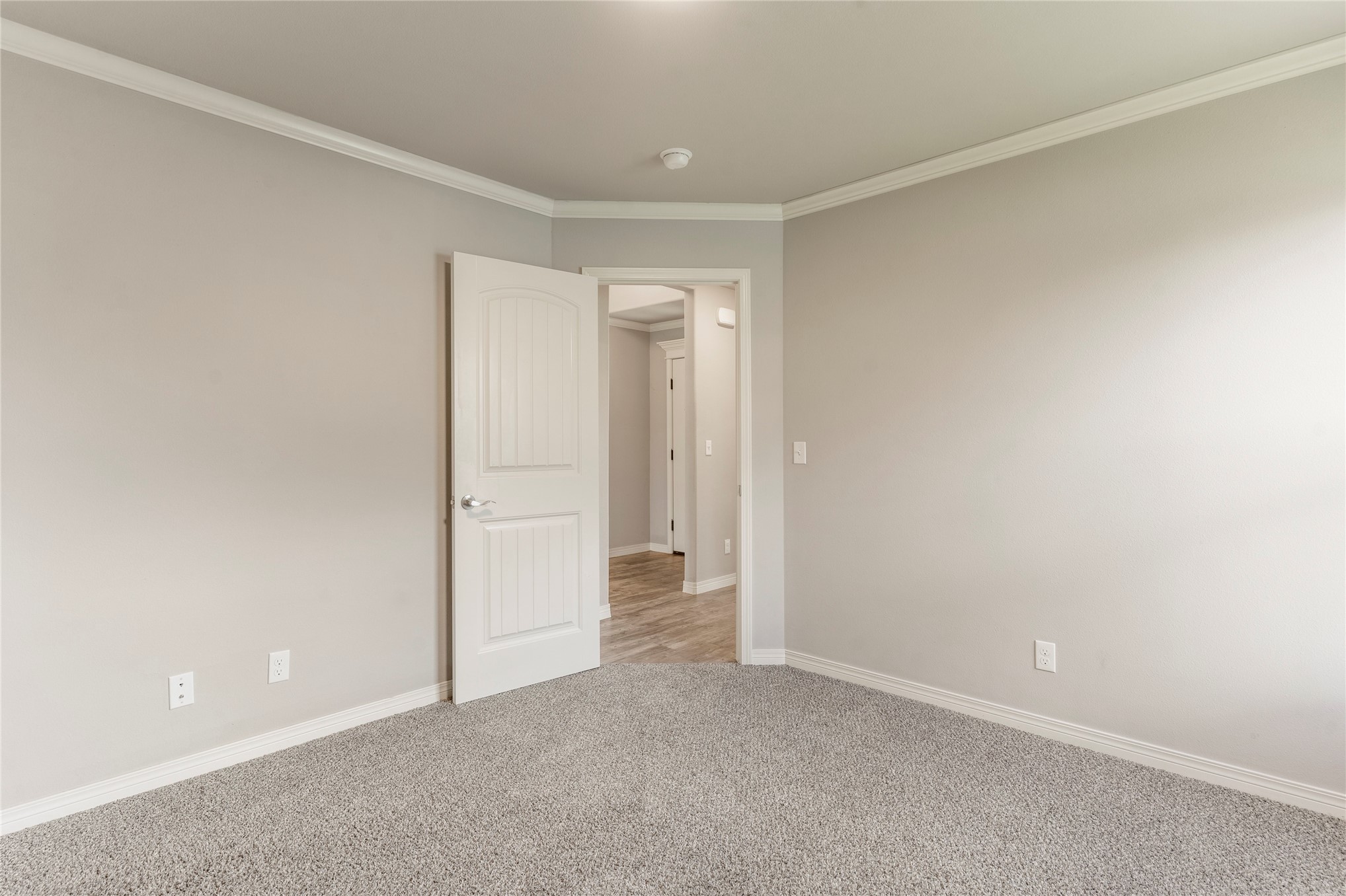 2111 S Osage Avenue W Skiatook OK 74070