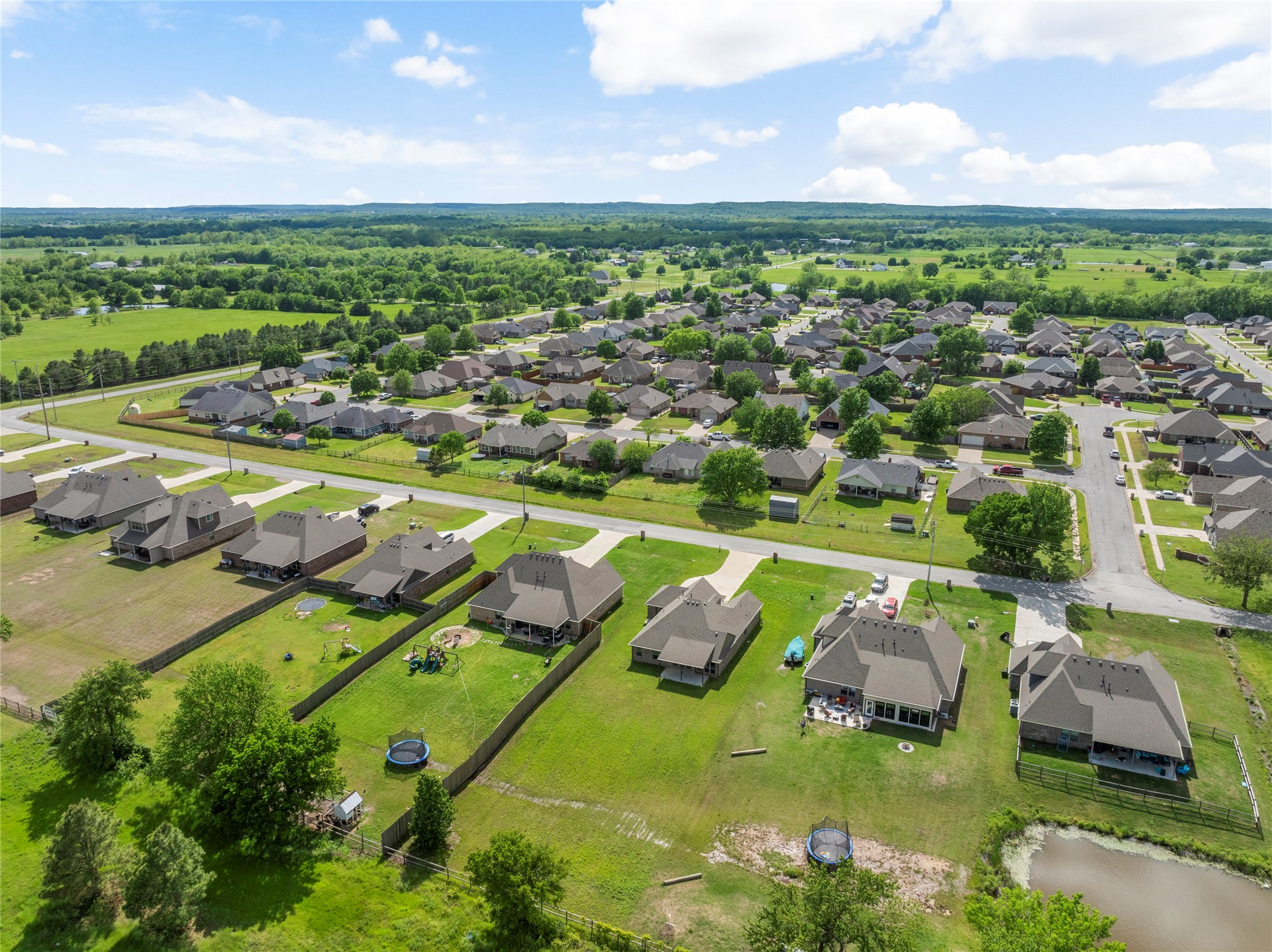2111 S Osage Avenue W Skiatook OK 74070