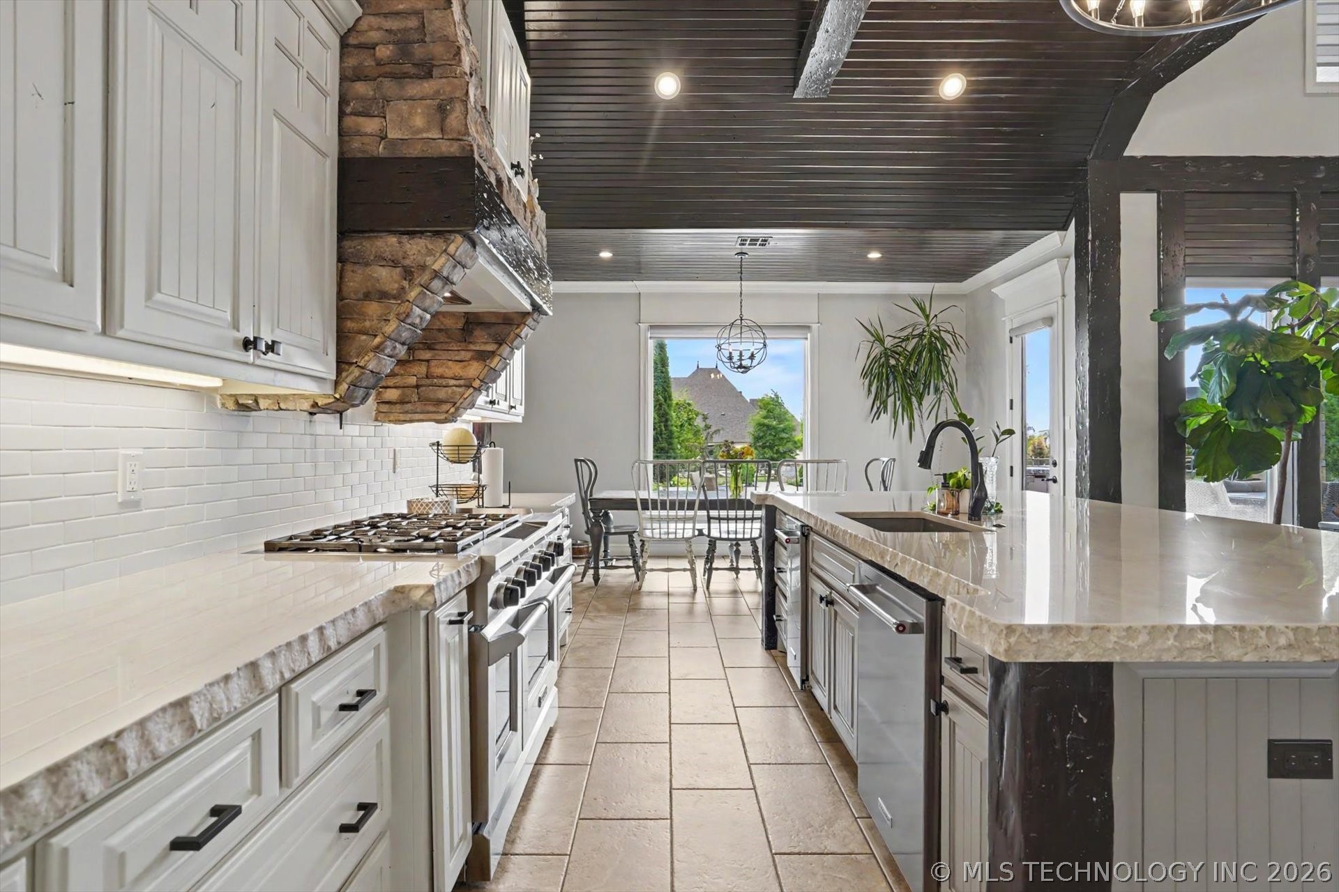 6372 N Wildwood Lane Owasso OK 74055