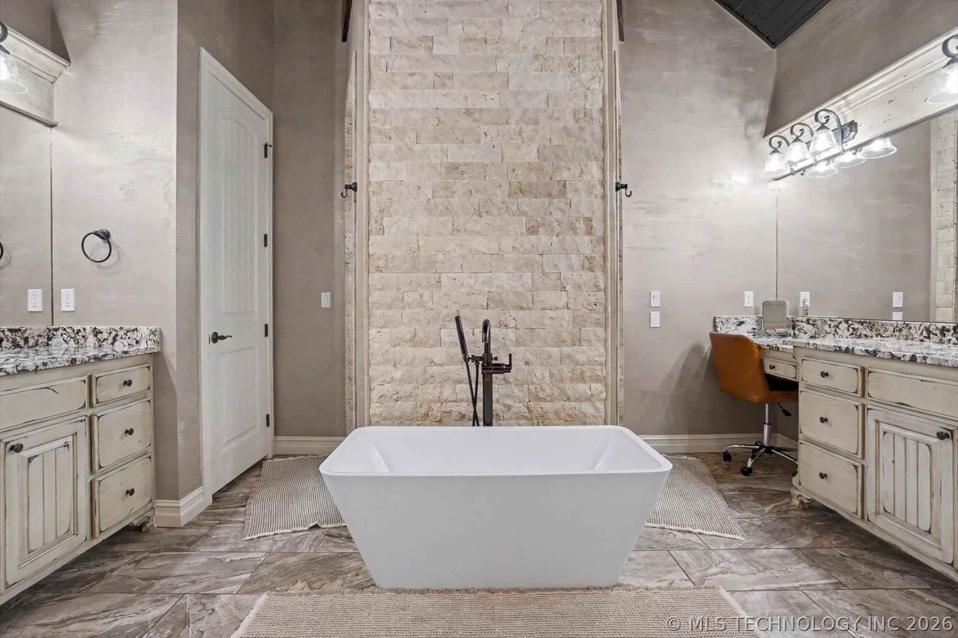 6372 N Wildwood Lane Owasso OK 74055