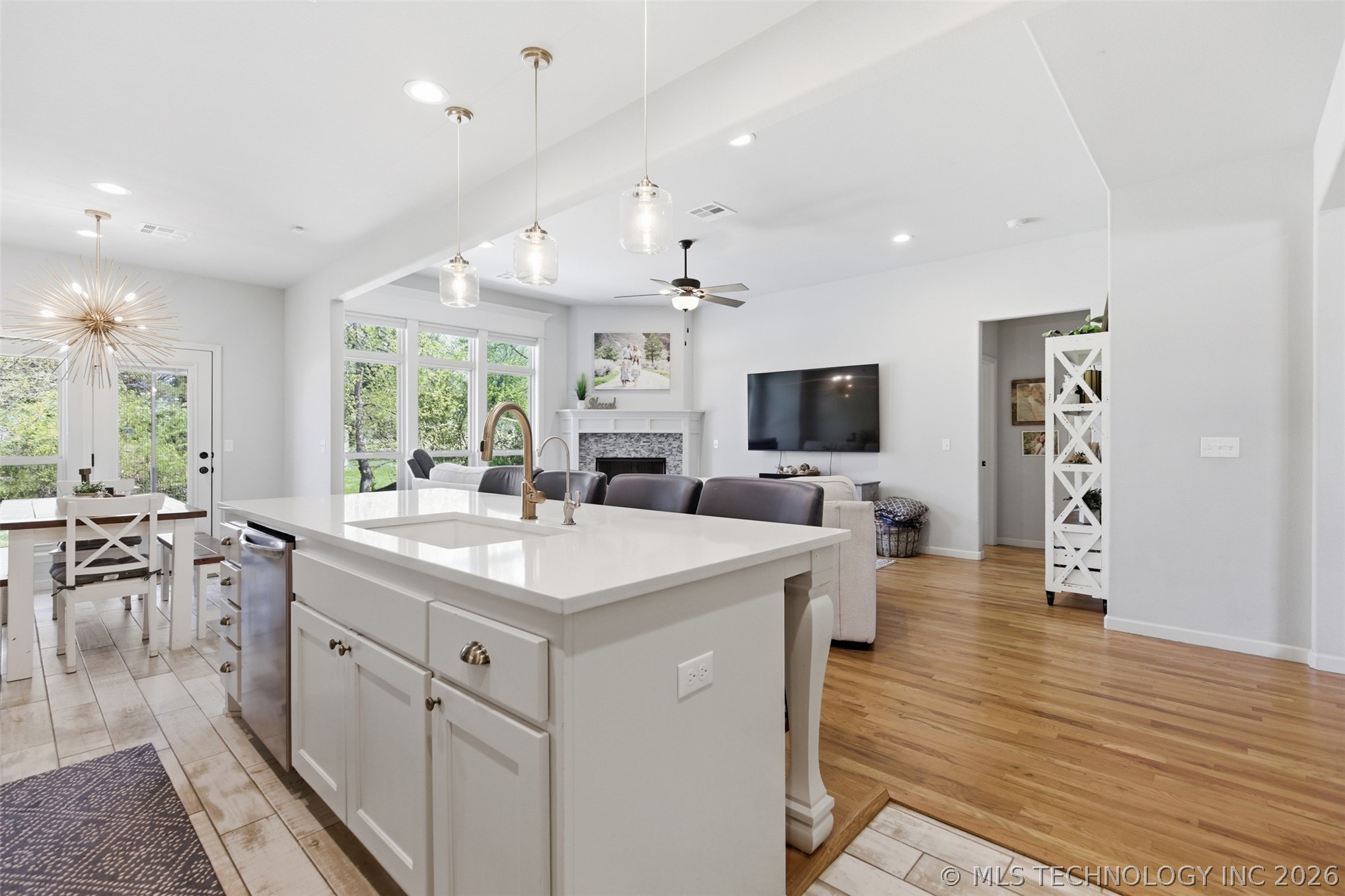 825 N 89th Street Broken Arrow OK 74014