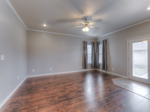 410 E 4th Street Skiatook OK 74070
