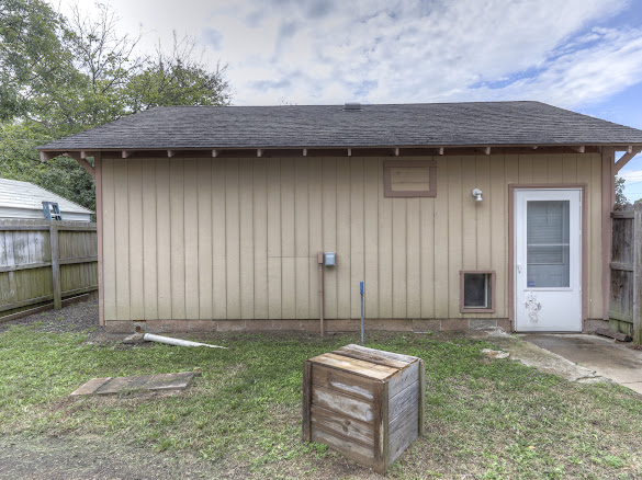 410 E 4th Street Skiatook OK 74070