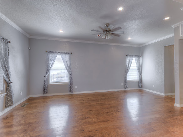 410 E 4th Street Skiatook OK 74070