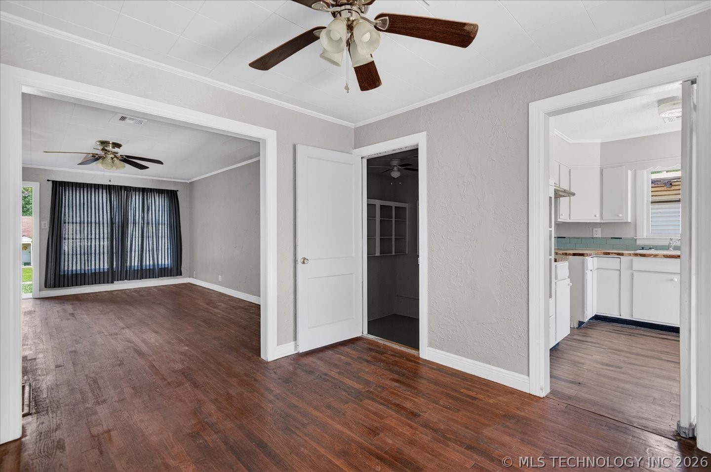 1936 S Johnstone Avenue Bartlesville OK 74003