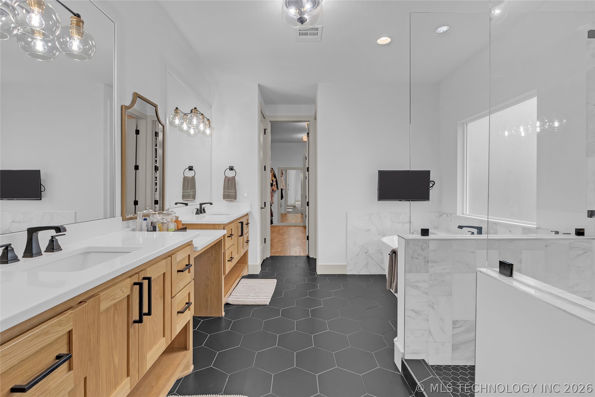 1433 E 37th Place Tulsa OK 74105