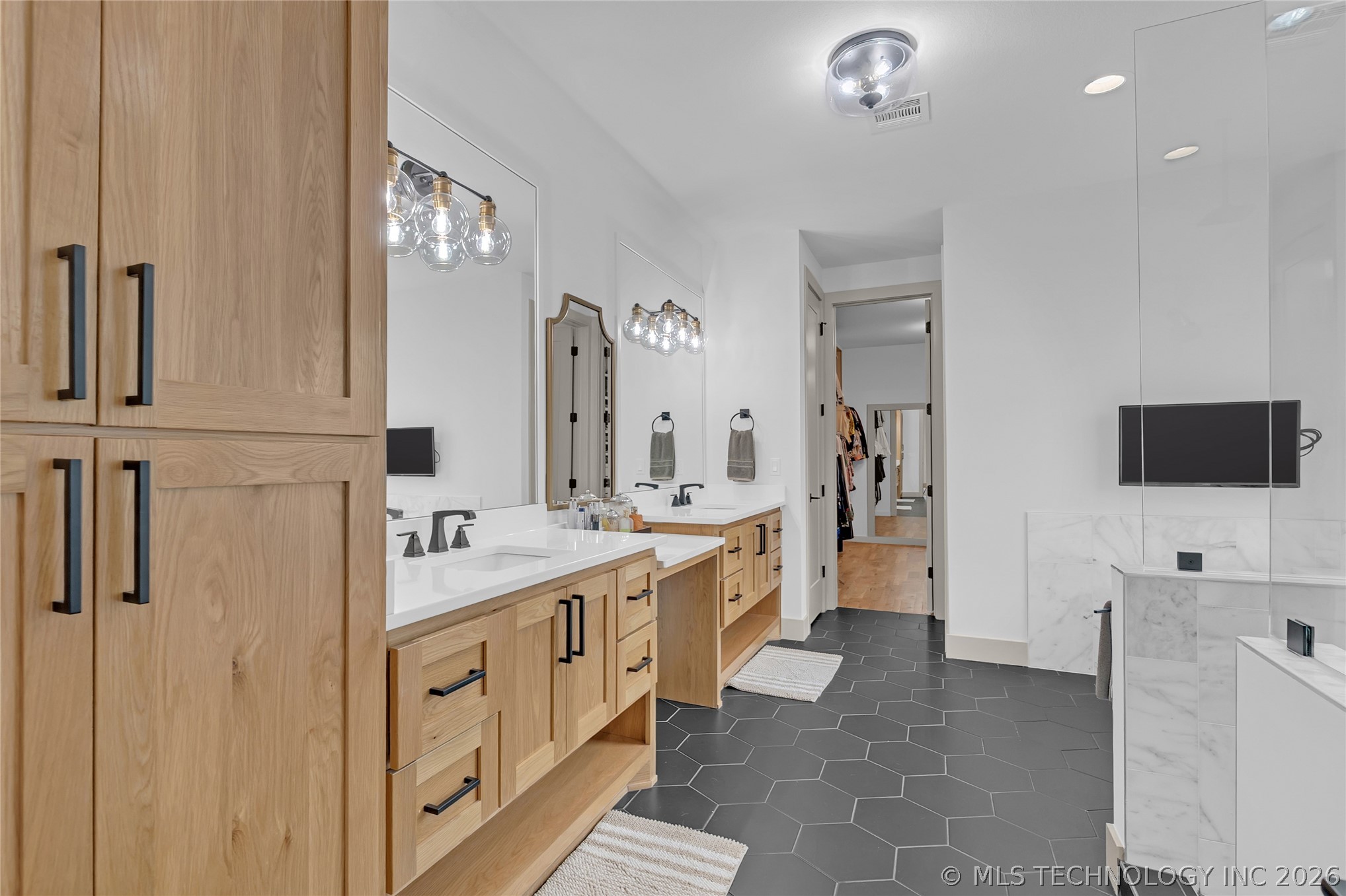 1433 E 37th Place Tulsa OK 74105