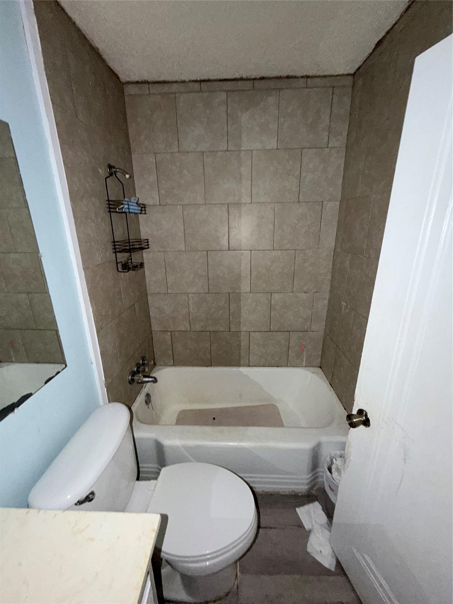 3955 E Admiral Court Tulsa OK 74115