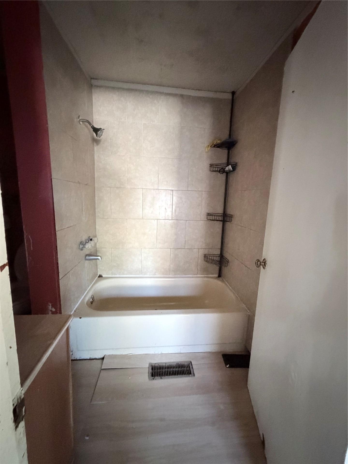 3955 E Admiral Court Tulsa OK 74115
