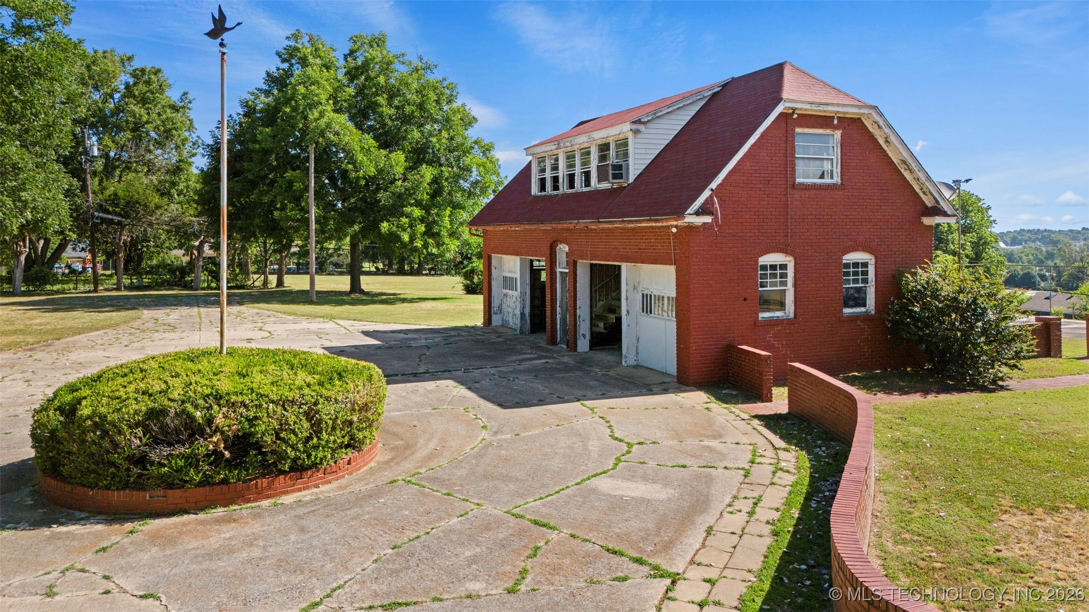 1312 E 9th Ada OK 74820