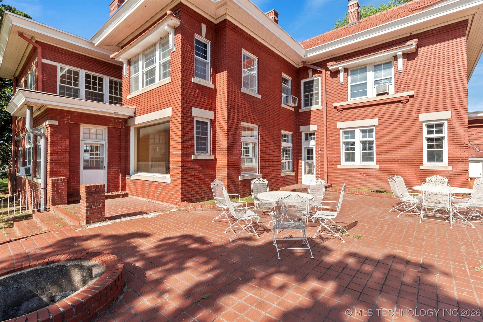 1312 E 9th Ada OK 74820