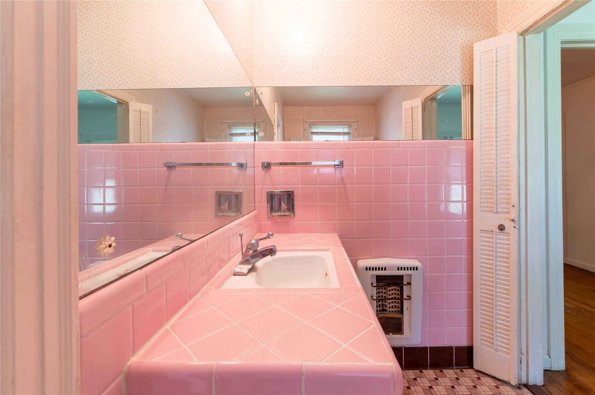 2812 W 37th Place Tulsa OK 74107