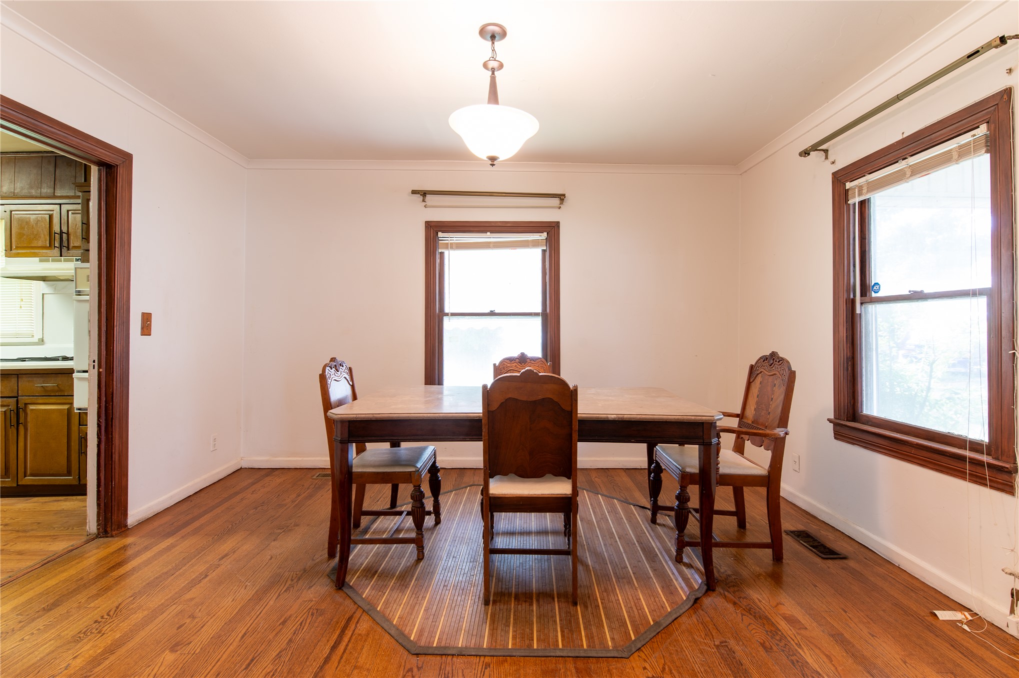 2812 W 37th Place Tulsa OK 74107