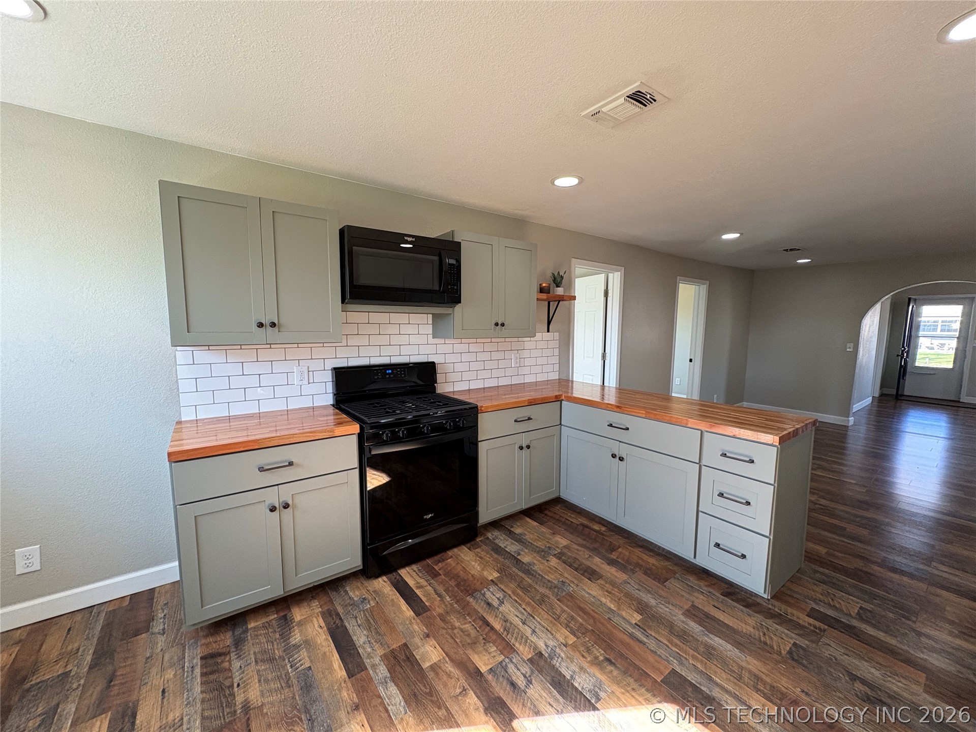 417 S 4th Street Morris OK 74445