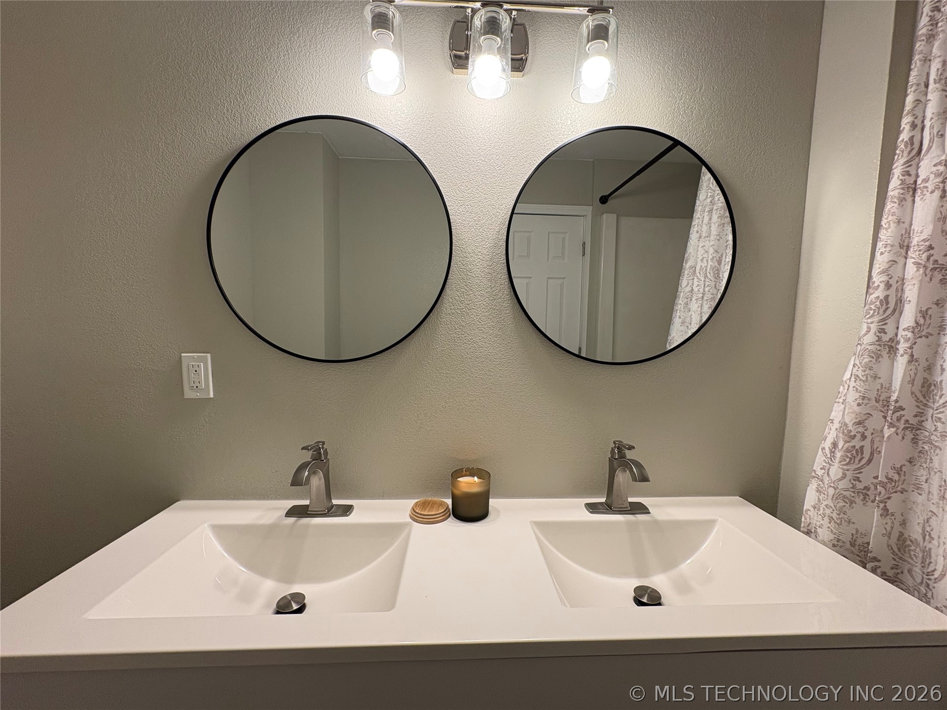 417 S 4th Street Morris OK 74445