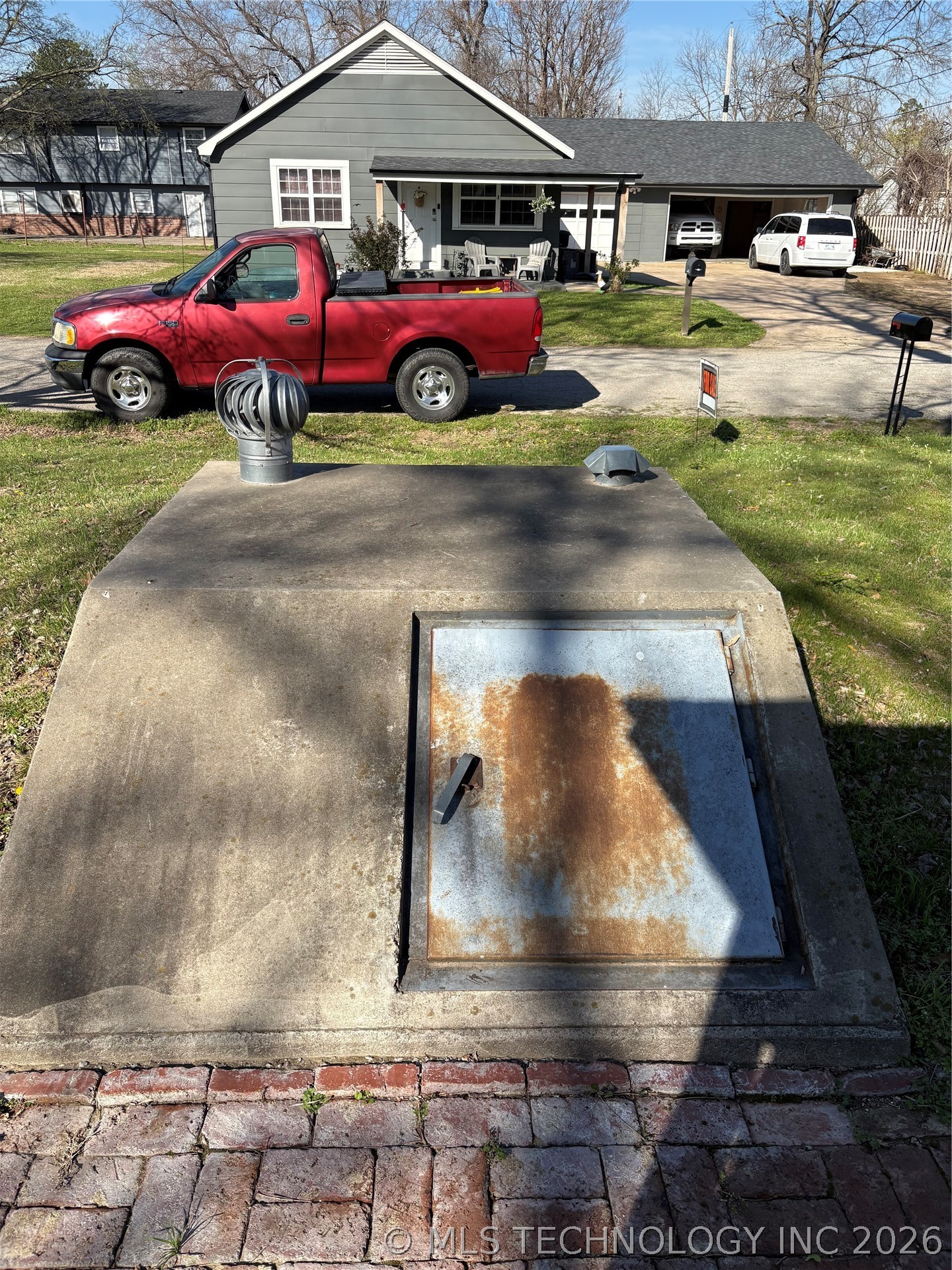 417 S 4th Street Morris OK 74445