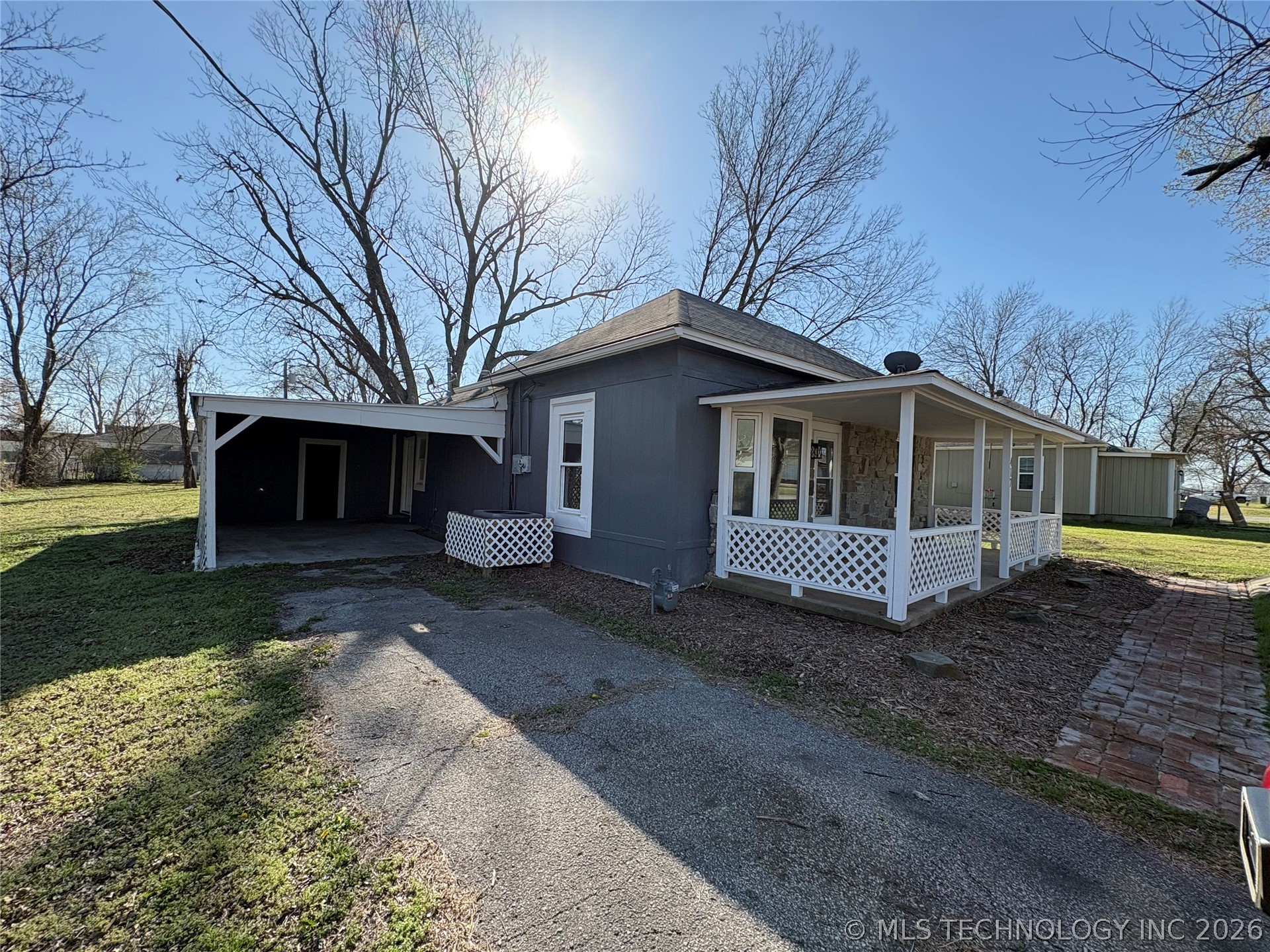 417 S 4th Street Morris OK 74445