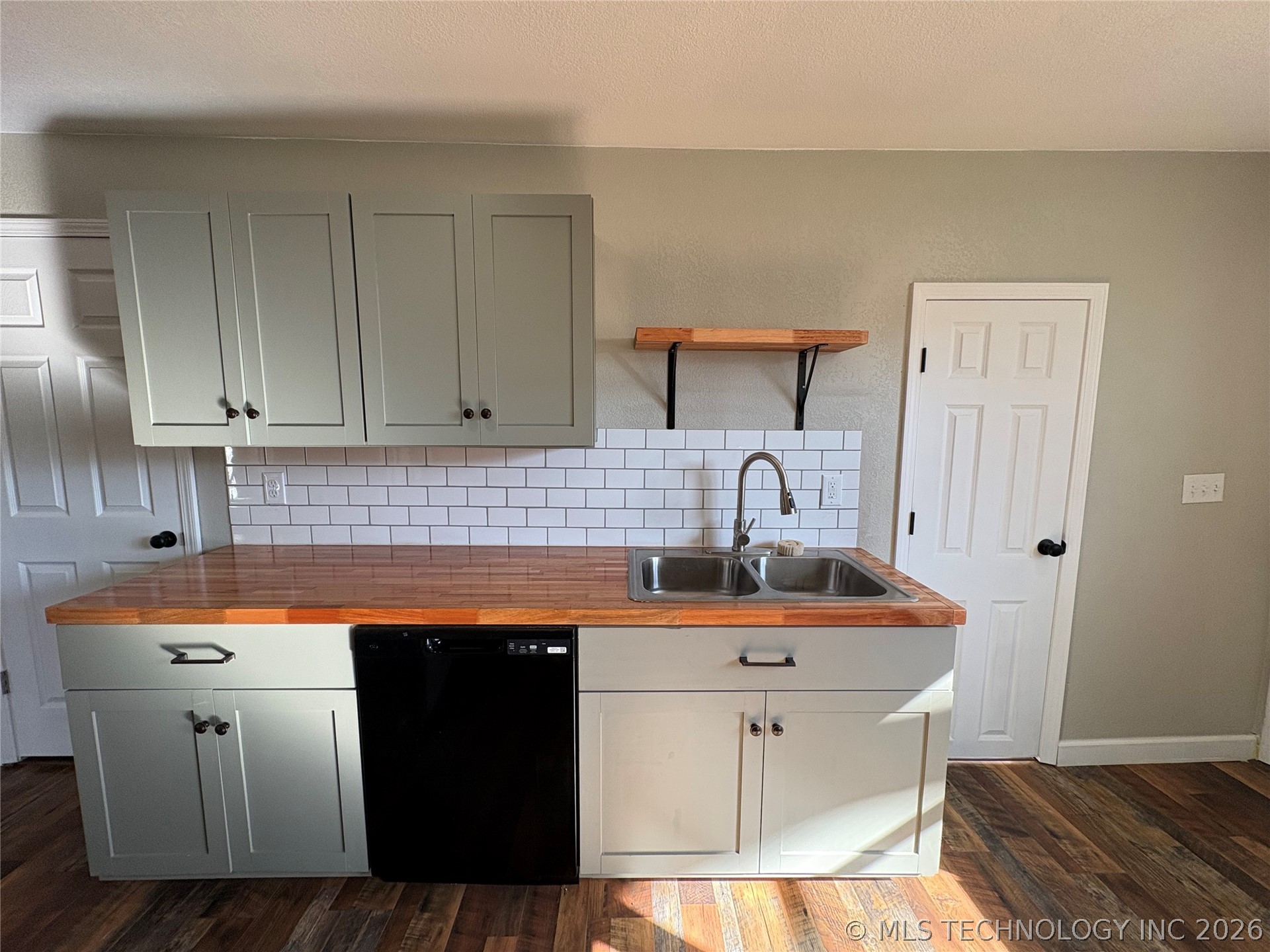 417 S 4th Street Morris OK 74445