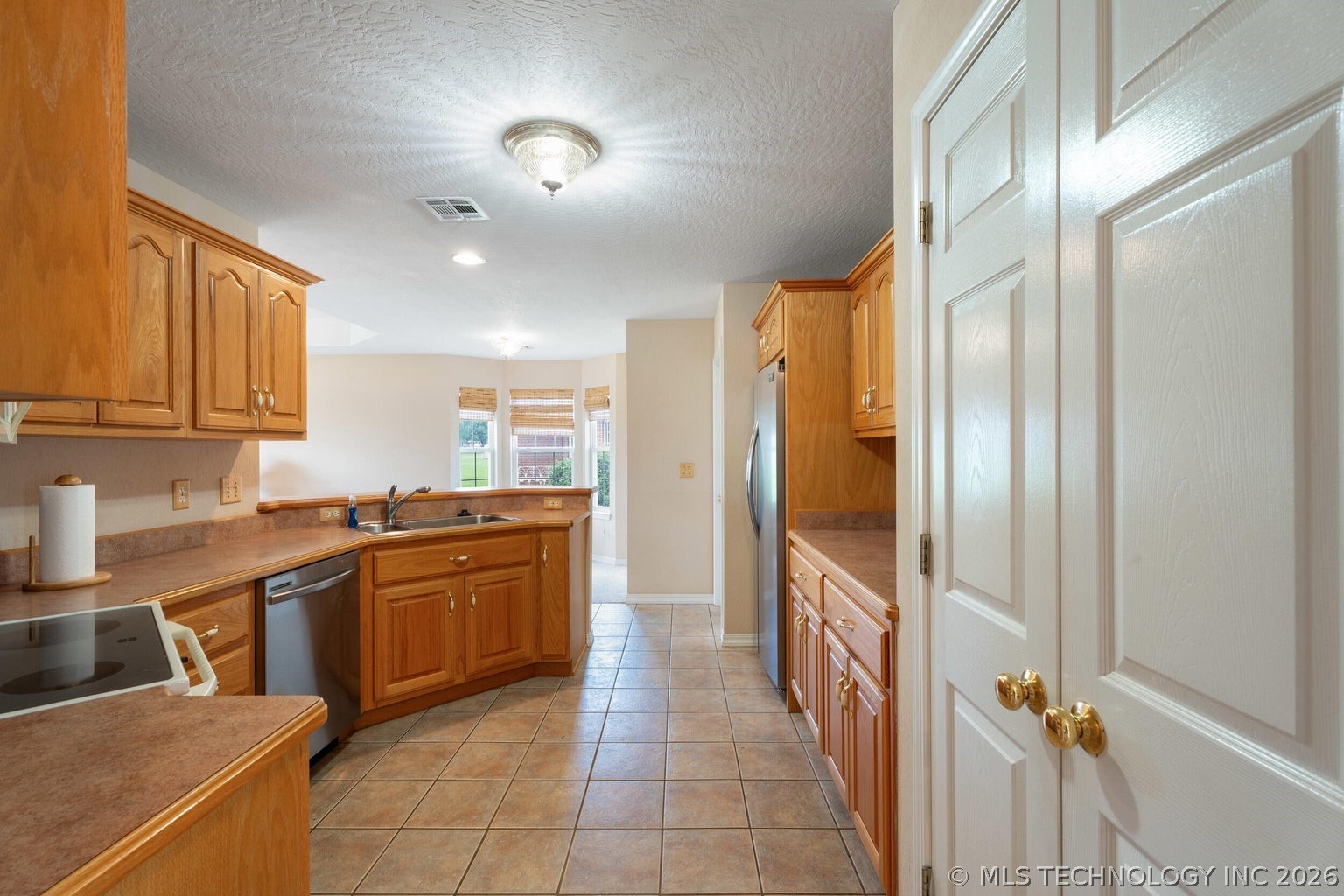 707 E 10th Street Grove OK 74344