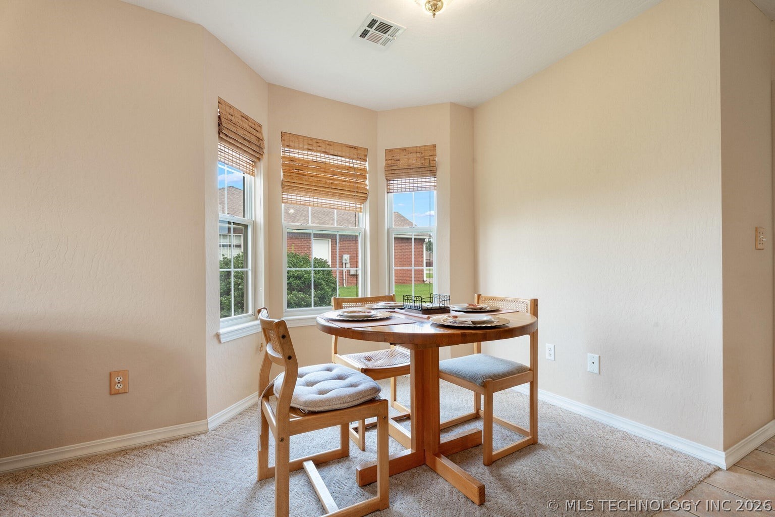 707 E 10th Street Grove OK 74344