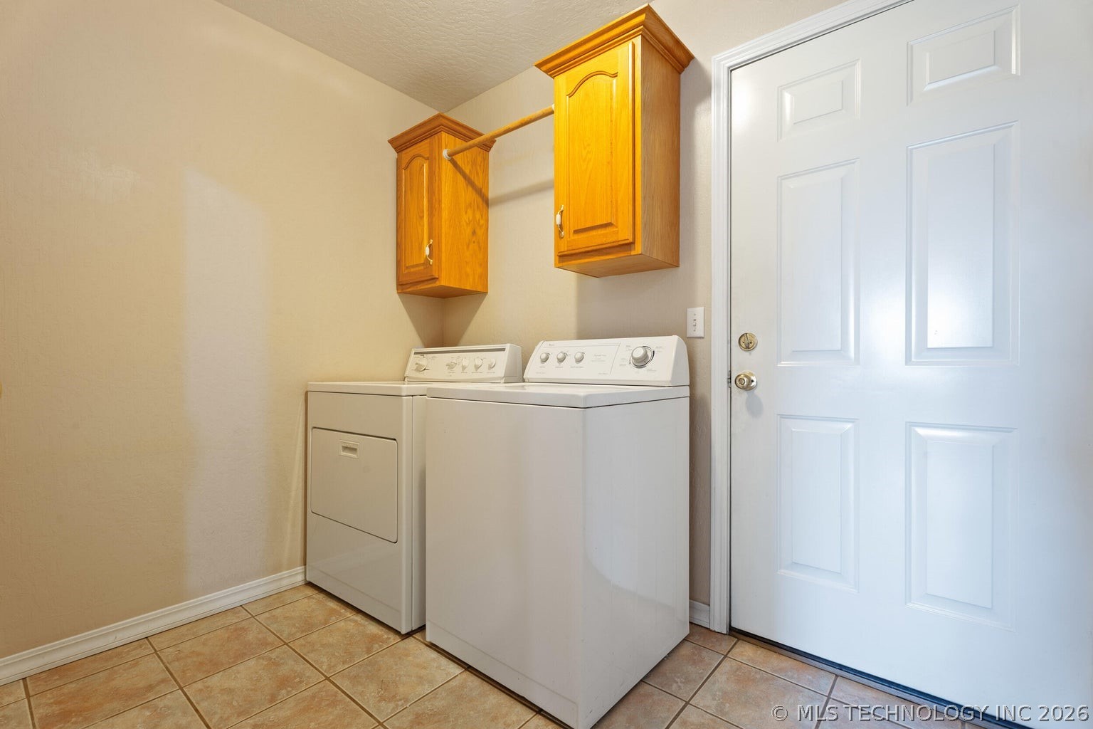 707 E 10th Street Grove OK 74344