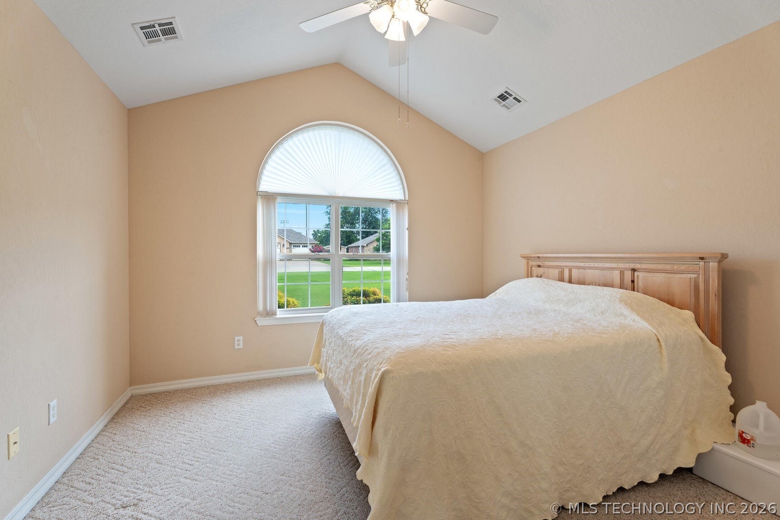 707 E 10th Street Grove OK 74344