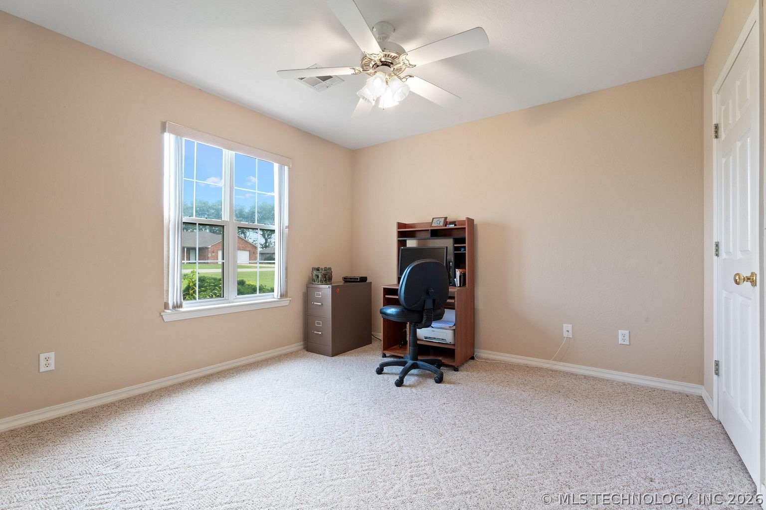 707 E 10th Street Grove OK 74344